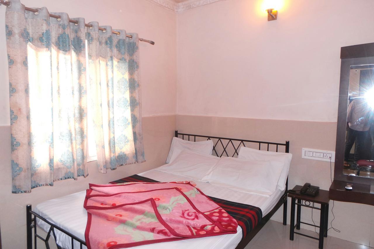 Manjusri Paradise Hotel Bengaluru Zewnętrze zdjęcie