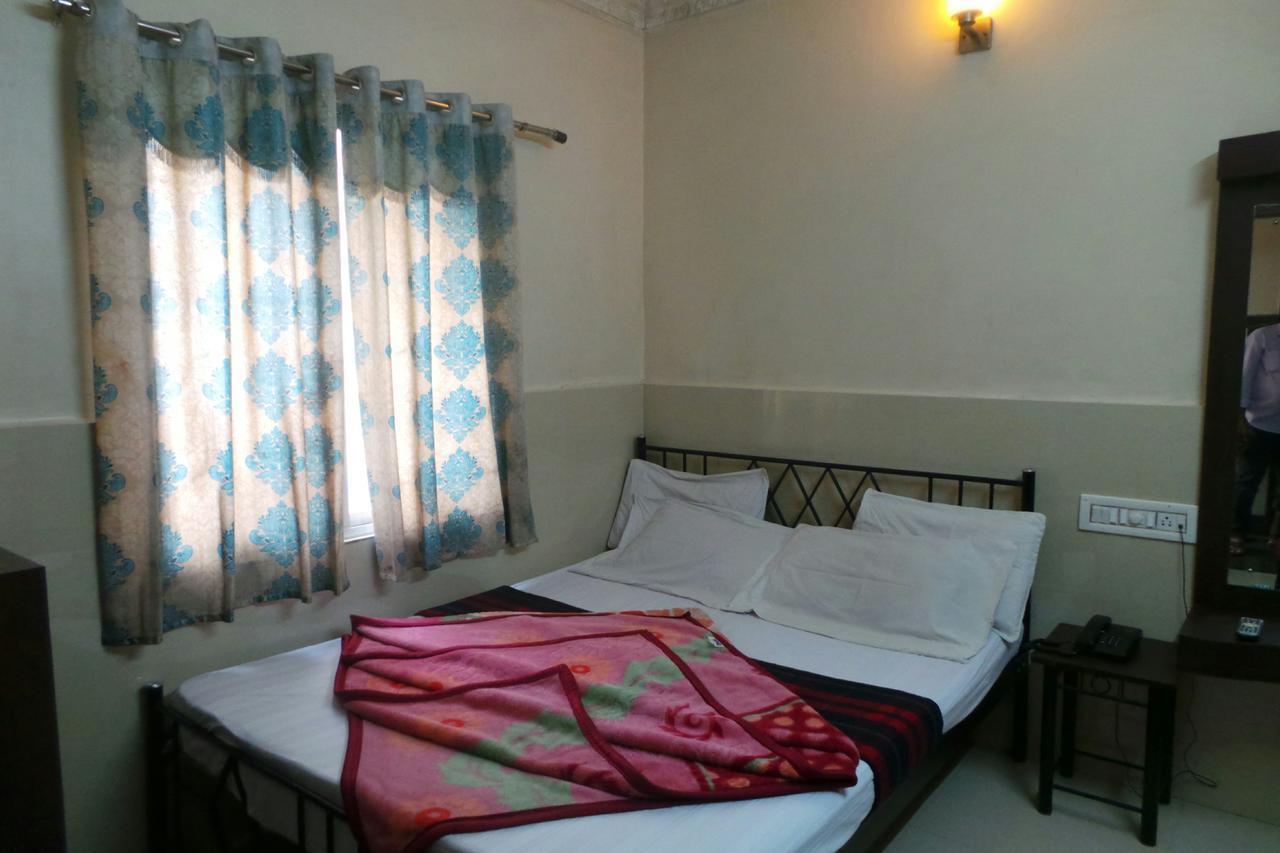 Manjusri Paradise Hotel Bengaluru Zewnętrze zdjęcie